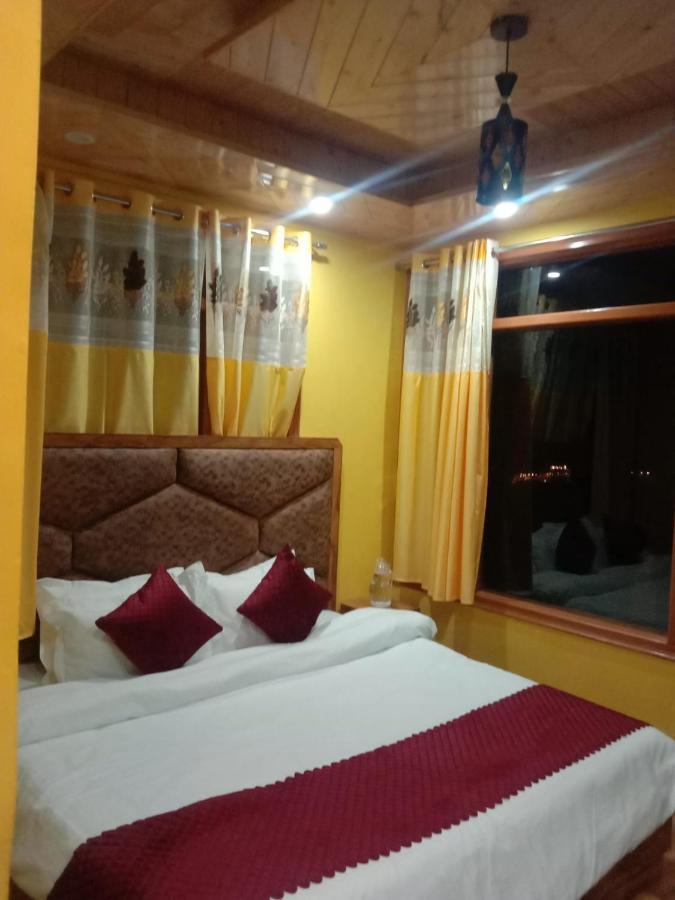 Floret Sojourn Hotel Shimla Buitenkant foto