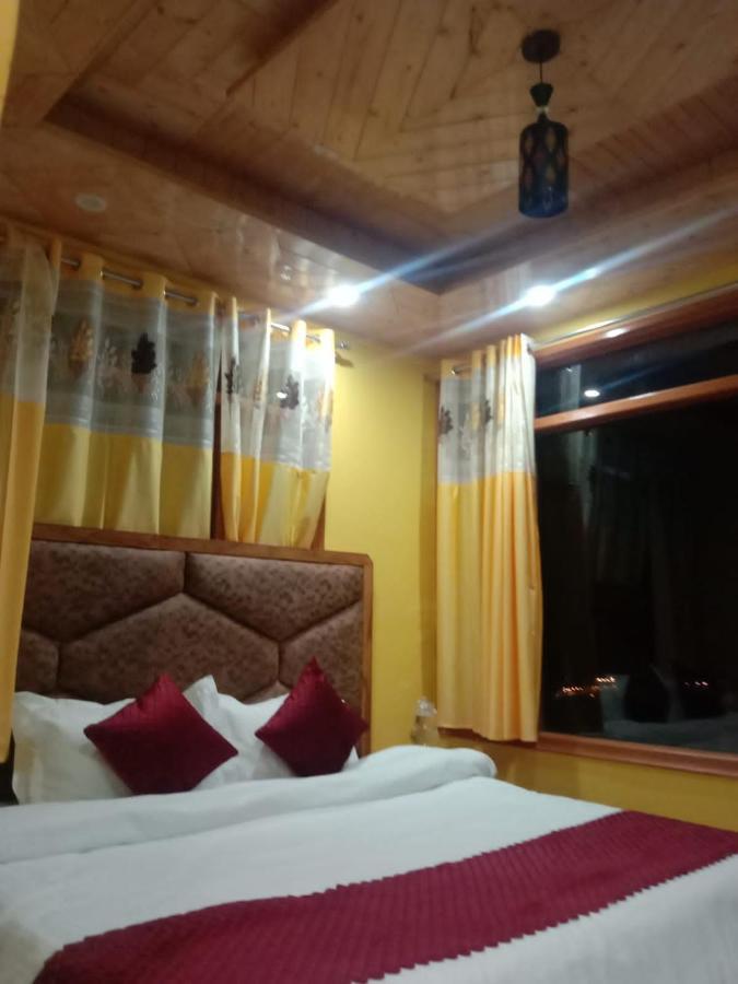 Floret Sojourn Hotel Shimla Buitenkant foto
