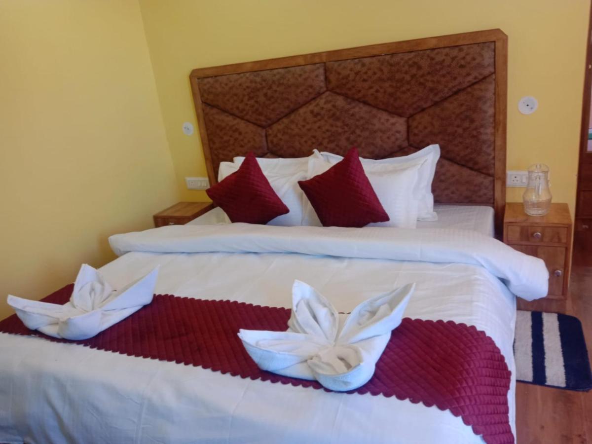 Floret Sojourn Hotel Shimla Buitenkant foto