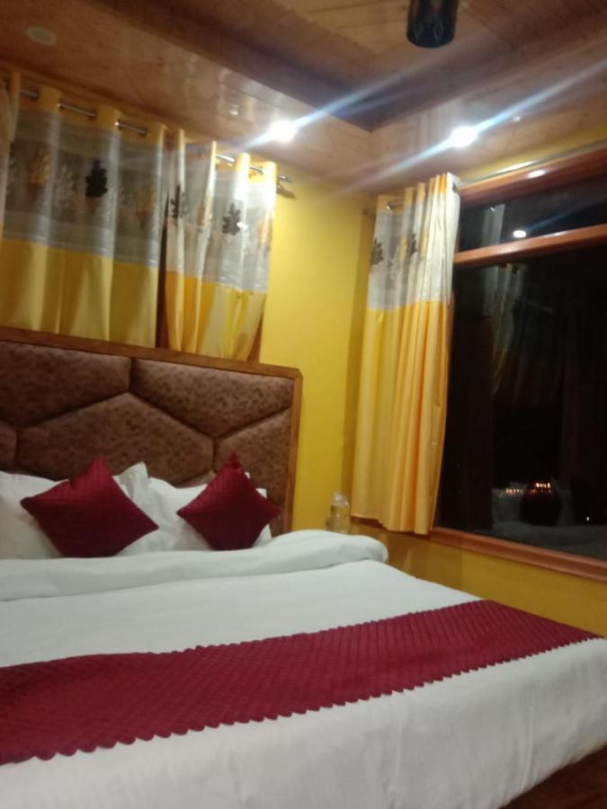 Floret Sojourn Hotel Shimla Buitenkant foto