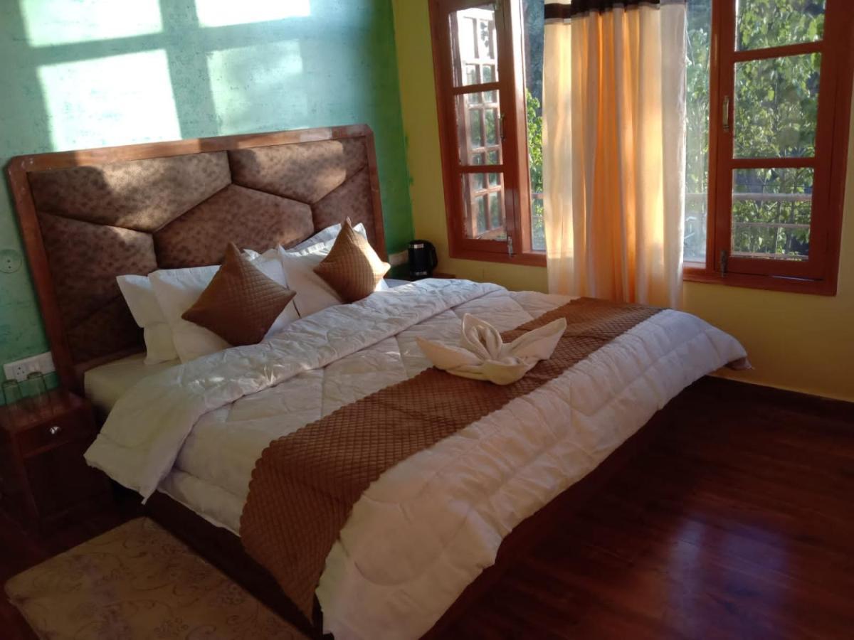 Floret Sojourn Hotel Shimla Buitenkant foto